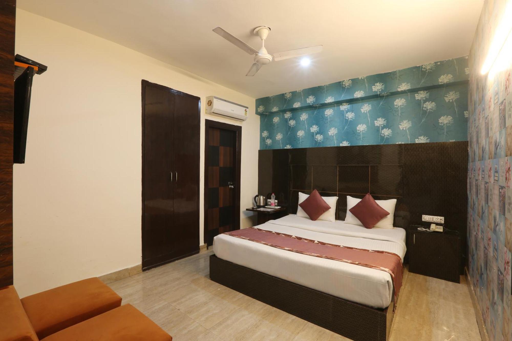 Couette-café Edission View Near Delhi Airport 3*