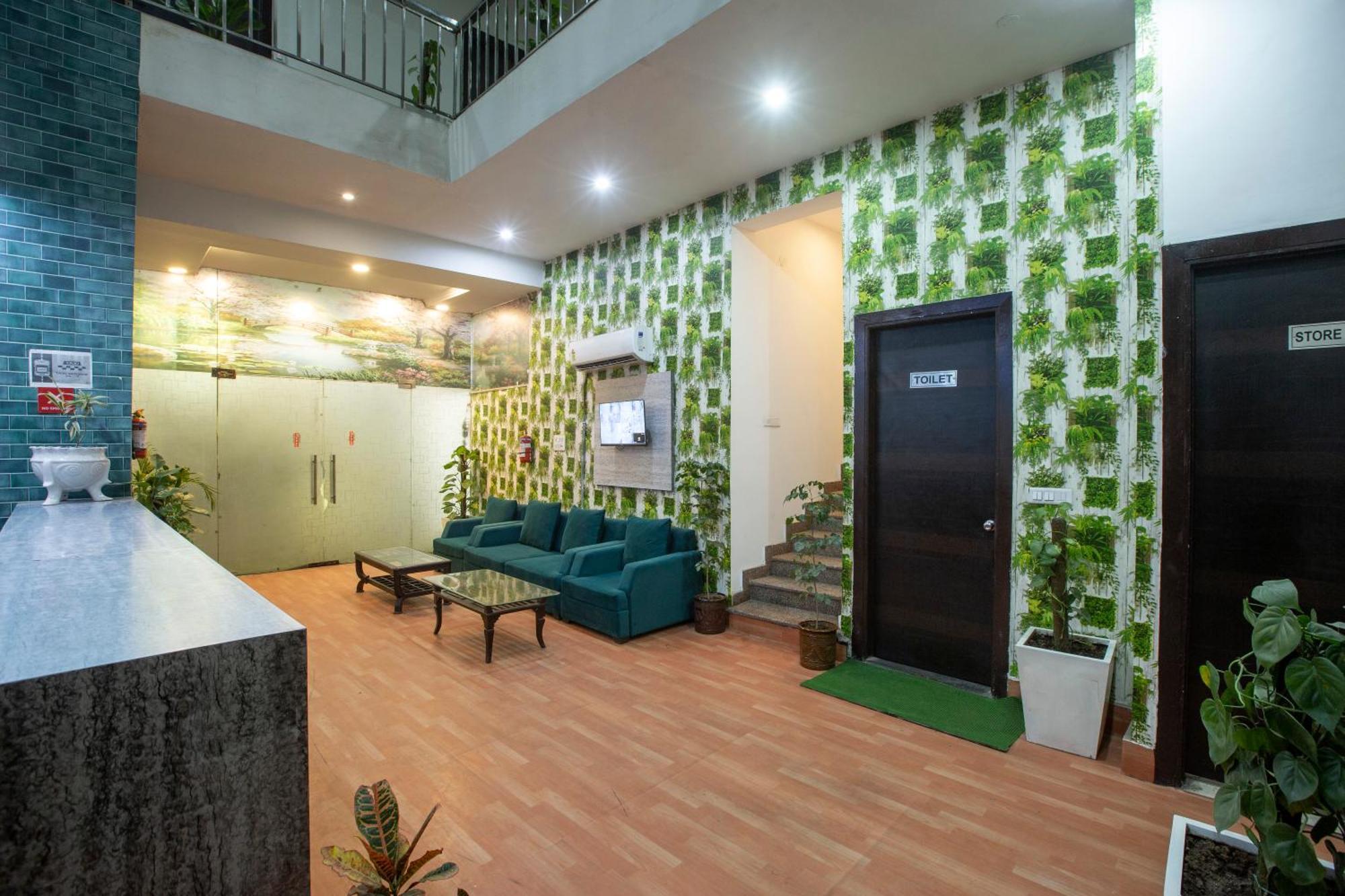 Edission View Near Delhi Airport 3* New Delhi